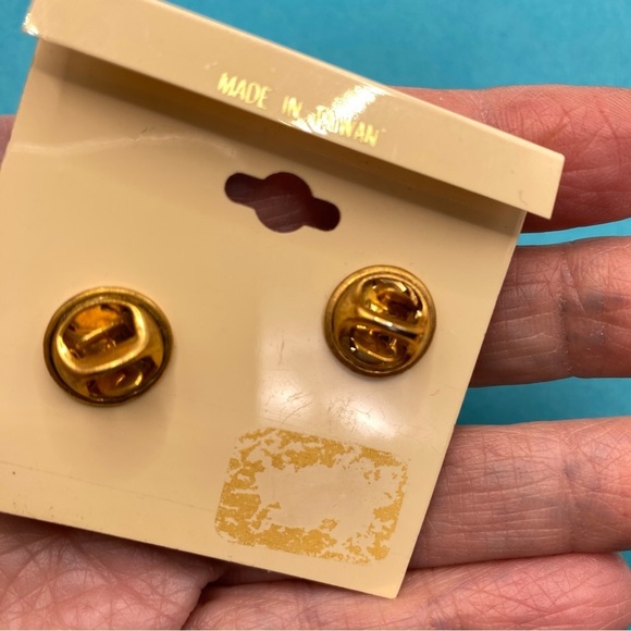 JOANN SHE Cat & Mouse Rhinestone Pins - Picture 4 of 4